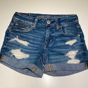 Jean Shorts Ripped w/ Crochet Detail Size 0 - American Eagle Outfitters